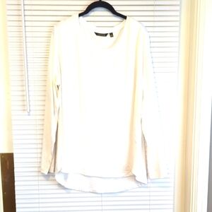 IMAN White Long Sleeve Top